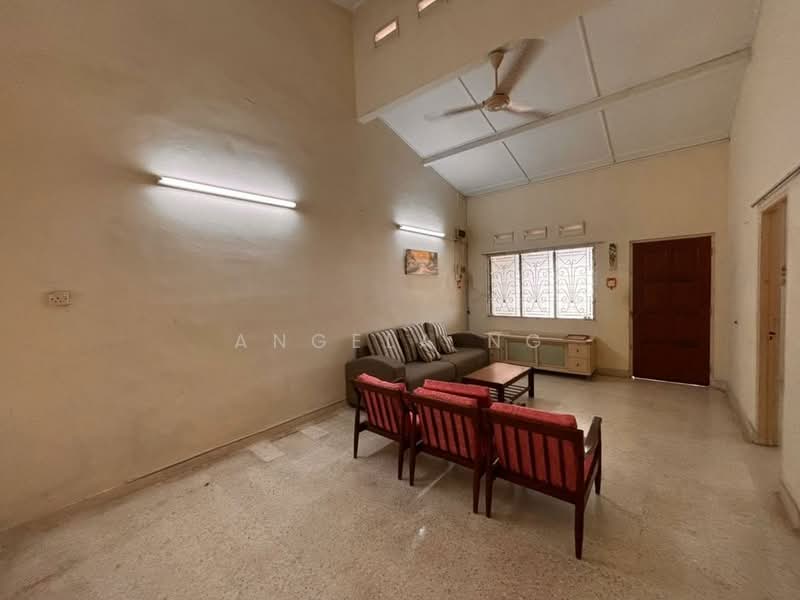 1-storey Terraced House for Rent in Taman Abad (Johor Bahru) - Angela Ng - Living Room - PropertyGuru.com.my