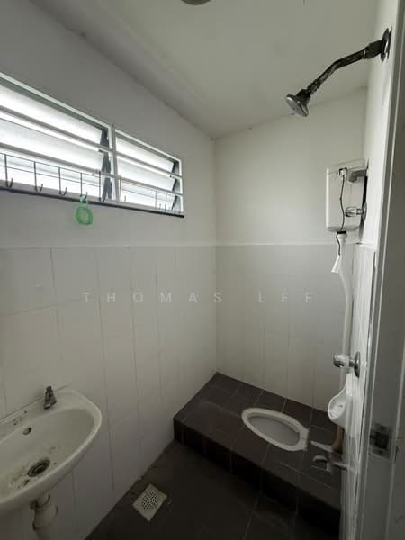 Semi-Detached House for Rent in Selayang Baru (Selayang) - thomas lee - Bathroom - PropertyGuru.com.my