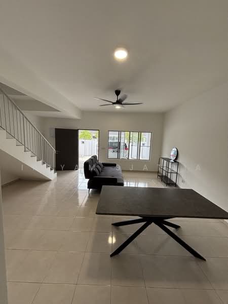 Rumah Teres untuk Disewa di Sepang (Selangor) - Irsyam Sjatria - PropertyGuru.com.my