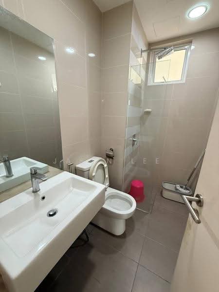 Kediaman Servis untuk Disewa di Southbank Residence - Jason Lee - Bathroom - PropertyGuru.com.my