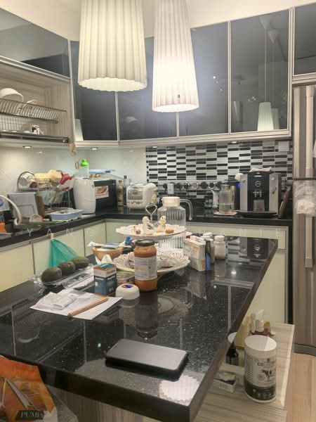 Condominium for Sale at La Grande Kiara - Yang Stephanie - dry kitchen with island - PropertyGuru.com.my
