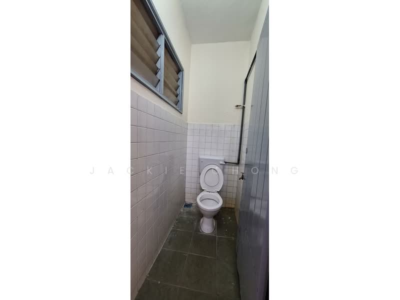Rumah Teres 1 Tingkat untuk Disewa di Taman Gembira (Jalan Klang Lama (Old Klang Road)) - Jackie Chong - Bathroom - PropertyGuru.com.my