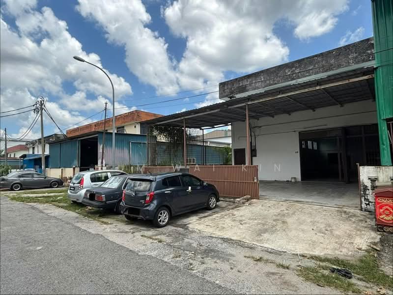 Kilang Berkembar untuk Disewa di Kawasan Perusahaan Menglembu (Ipoh) - Sum Wai Kin - Exterior - PropertyGuru.com.my