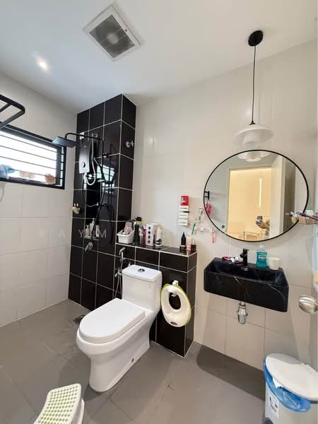 Rumah Teres 2 Tingkat untuk Dijual di Shah Alam (Selangor) - Raymond Choo - Bathroom - PropertyGuru.com.my