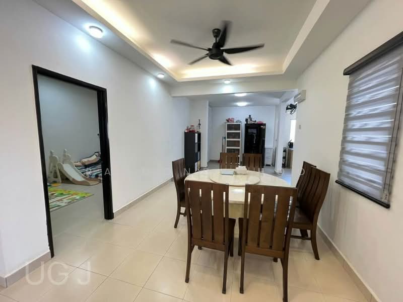 Rumah Teres 2 Tingkat untuk Dijual di Klang (Selangor) - Raymond Choo - Dining Room - PropertyGuru.com.my