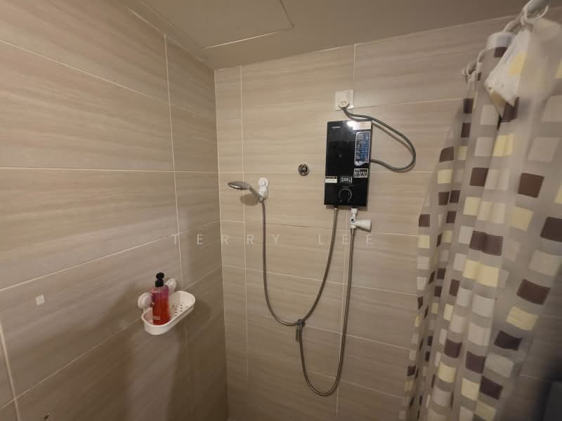 Service Residence for Sale at Serviced Residence @ 3 Towers - Terry Lee - Bathroom - PropertyGuru.com.my