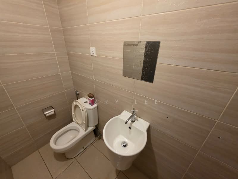 Service Residence for Sale at Serviced Residence @ 3 Towers - Terry Lee - Bathroom - PropertyGuru.com.my