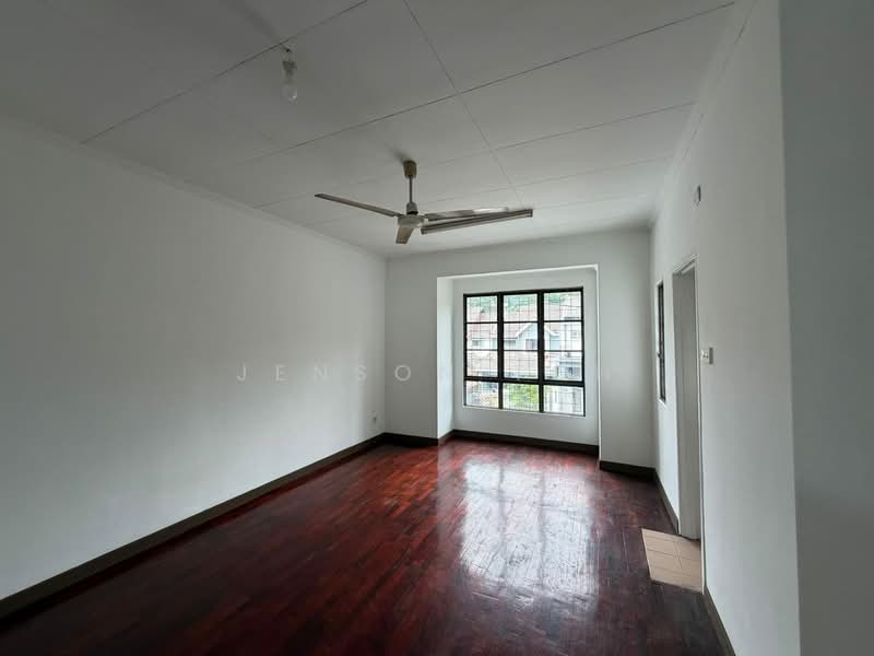 Rumah Teres 2-Tingkat untuk Dijual di Bandar Sri Damansara (Selangor) - Jenson Toh - Living Room - PropertyGuru.com.my