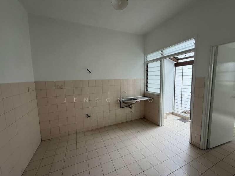 Rumah Teres 2-Tingkat untuk Dijual di Bandar Sri Damansara (Selangor) - Jenson Toh - Kitchen - PropertyGuru.com.my