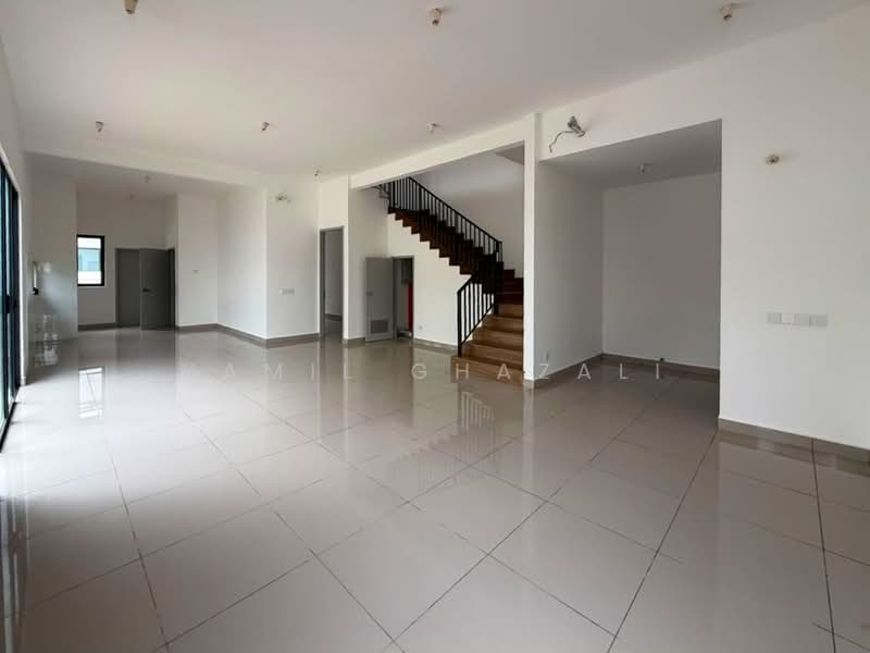 Semi-Detached House for Sale in Cyberjaya (Selangor) - Kamil Ghazali - Living Room - PropertyGuru.com.my
