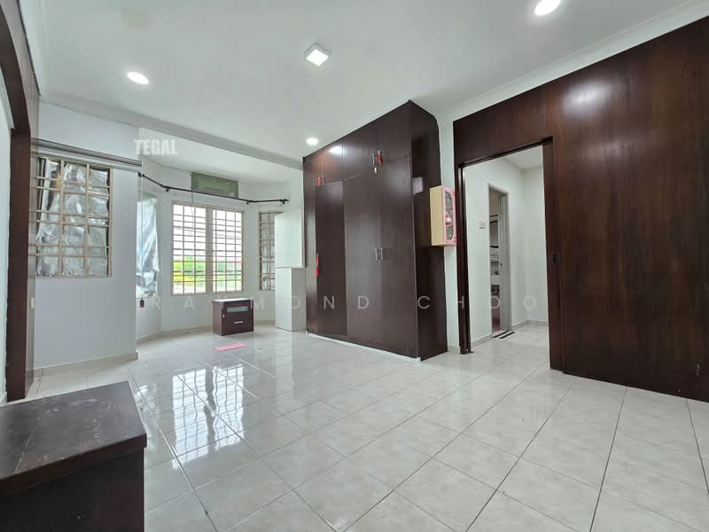 Rumah Teres 2 Tingkat untuk Dijual di Bandar Puteri Klang (Klang) - Raymond Choo - Living Room - PropertyGuru.com.my