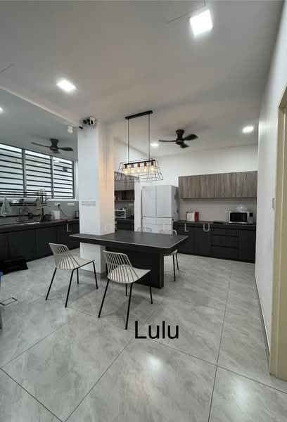 Rumah Kluster untuk Dijual di Seksyen U13 (Setia Alam) - Leo Lulu - Kitchen - PropertyGuru.com.my