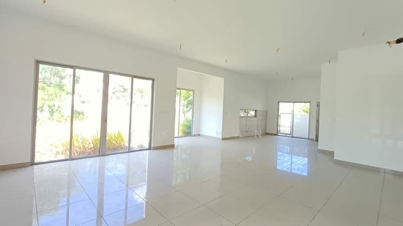 Rumah Teres 2 Tingkat untuk Dijual di Bandar Gamuda Cove (Dengkil) - Yik Chan - Living Room - PropertyGuru.com.my