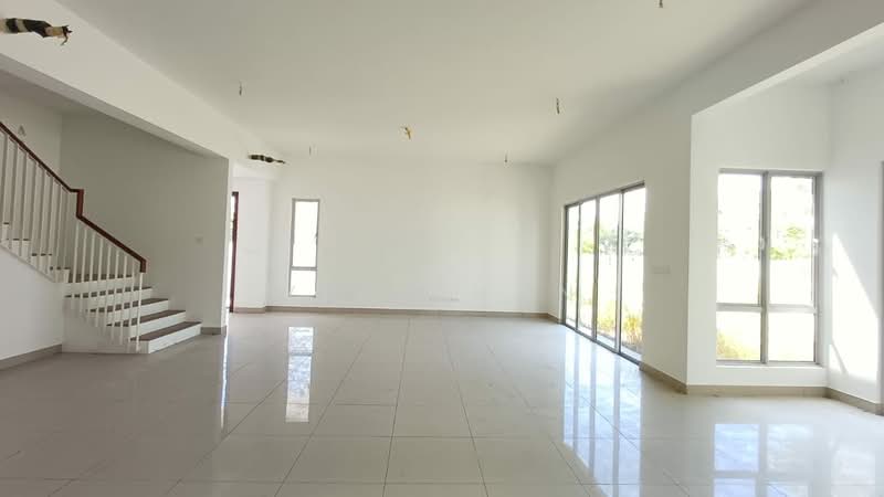 Rumah Teres 2 Tingkat untuk Dijual di Bandar Gamuda Cove (Dengkil) - Yik Chan - Living Room - PropertyGuru.com.my