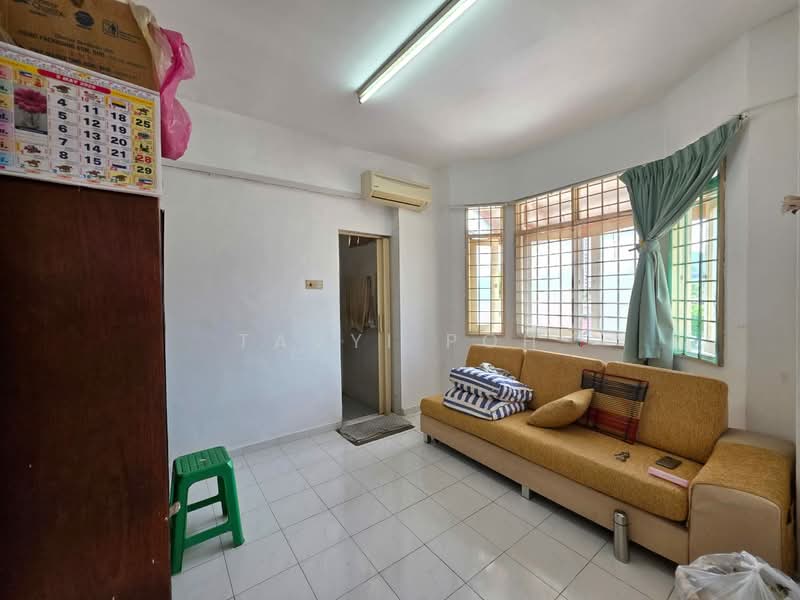 Apartment for Sale at Medan Hikmat - Tavyi Poh - Living Room - PropertyGuru.com.my
