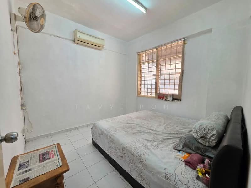 Apartment for Sale at Medan Hikmat - Tavyi Poh - Bedroom - PropertyGuru.com.my