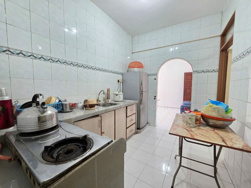Apartment for Sale at Medan Hikmat - Tavyi Poh - Kitchen - PropertyGuru.com.my