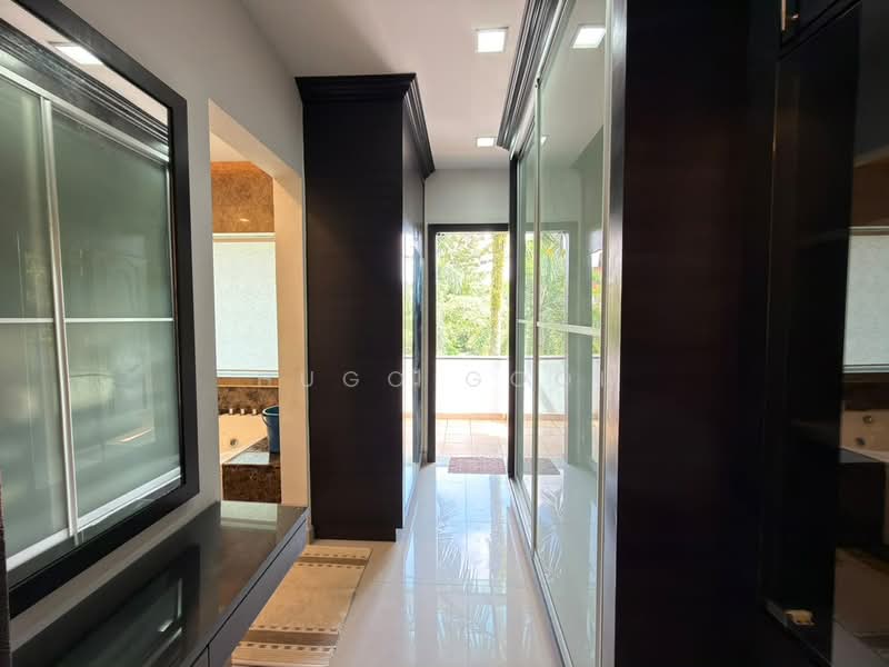 Bungalow for Rent in Bluwater Estate (Seri Kembangan) - Hugo Gooi - Corridor - PropertyGuru.com.my