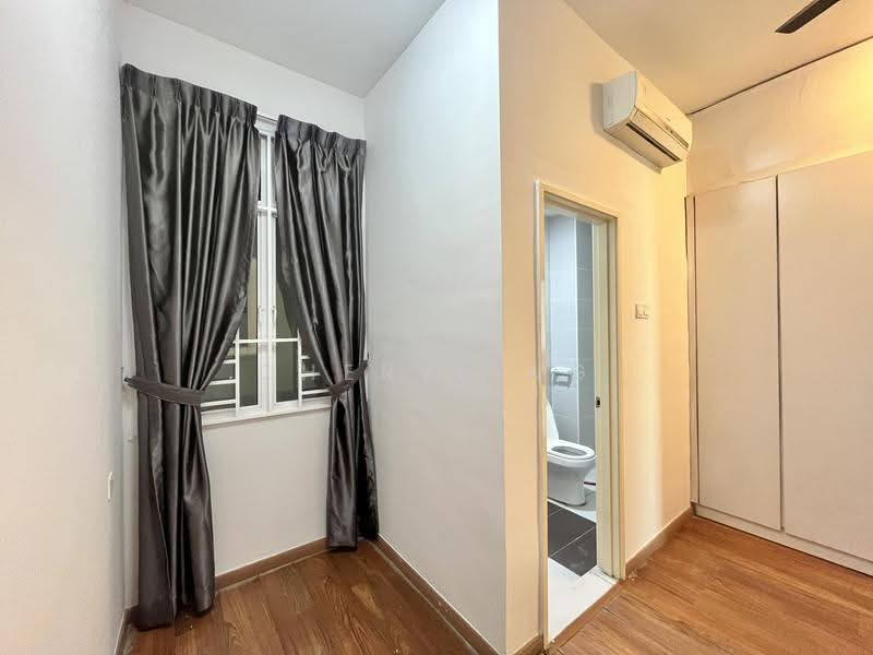 Kediaman Servis untuk Disewa di Nusa Heights (Nusa Puncak) - Cheryl Ng - Bathroom - PropertyGuru.com.my