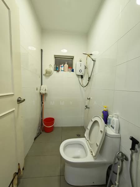 Rumah Teres 2 Tingkat untuk Dijual di Taman Impian Emas (Skudai) - Tommy Tai - Bathroom - PropertyGuru.com.my
