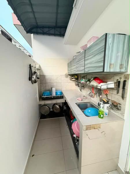 Rumah Teres untuk Dijual di Johor Bahru (Johor) - Pauline Ng - Kitchen - PropertyGuru.com.my