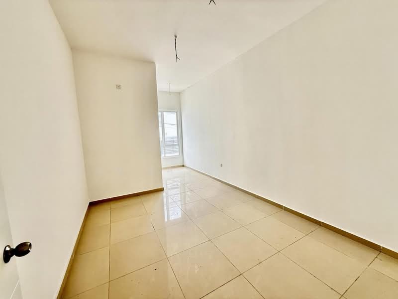 Terraced House for Sale in Bandar Sri Sendayan (Negeri Sembilan) - Hassan Basri Suhaimi - Interior - PropertyGuru.com.my