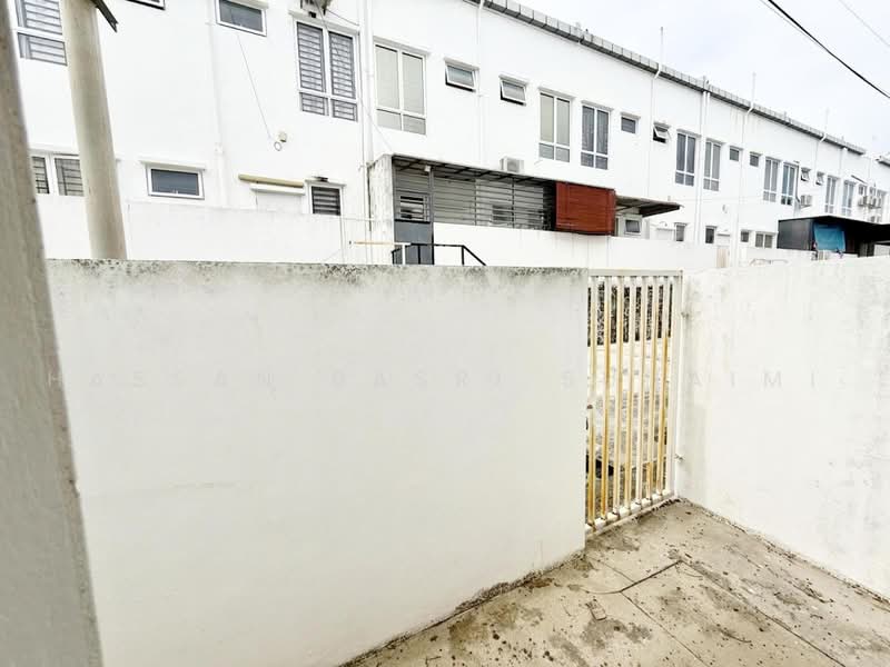 Terraced House for Sale in Bandar Sri Sendayan (Negeri Sembilan) - Hassan Basri Suhaimi - Exterior - PropertyGuru.com.my