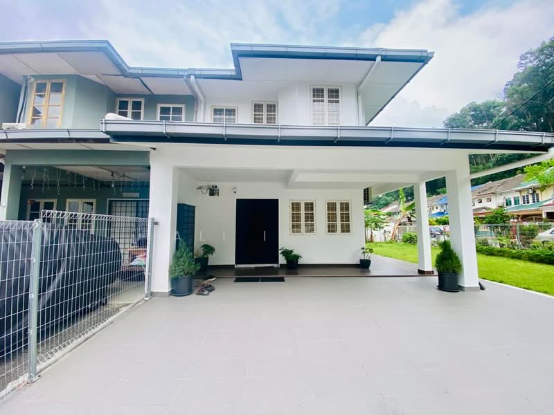 Rumah Teres 2 Tingkat untuk Dijual di Taman Bukit Belimbing (Balakong) - Ali Idris - Exterior - PropertyGuru.com.my