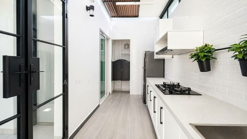 Rumah Berkembar untuk Dijual di Garden Residence (Cyberjaya) - Kamil Ghazali - Kitchen - PropertyGuru.com.my