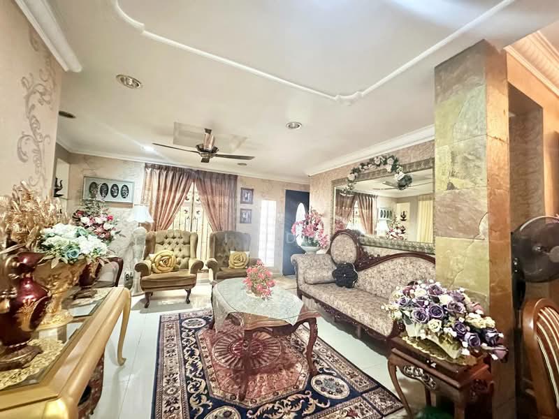 2.5-storey Terraced House for Sale in Wangsa Maju (Kuala Lumpur) - Ali Idris - Living Room - PropertyGuru.com.my