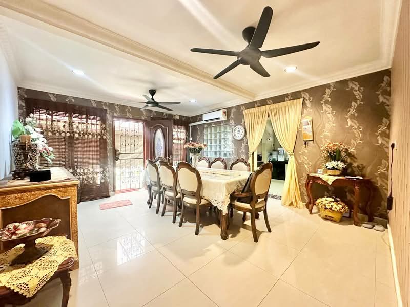 2.5-storey Terraced House for Sale in Wangsa Maju (Kuala Lumpur) - Ali Idris - Dining Room - PropertyGuru.com.my
