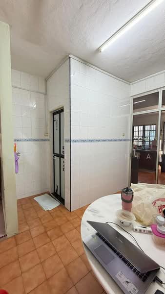 Rumah Teres 2 Tingkat untuk Dijual di Taman Universiti Indah (Seri Kembangan) - Bee Seng Chia - Kitchen - PropertyGuru.com.my
