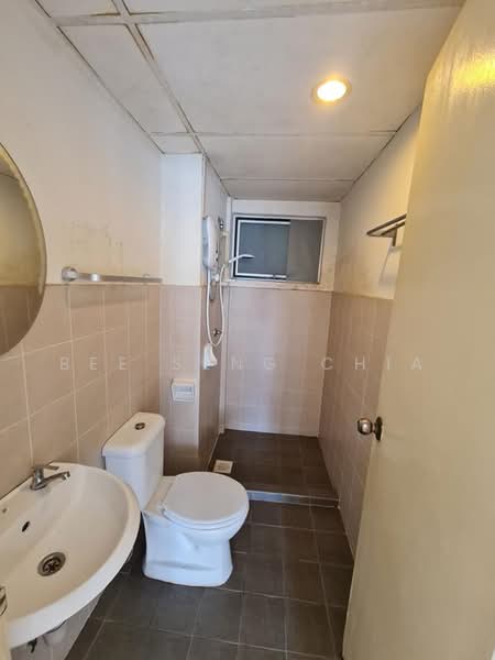 Condominium for Sale at Anggun Puri - Bee Seng Chia - Bathroom - PropertyGuru.com.my