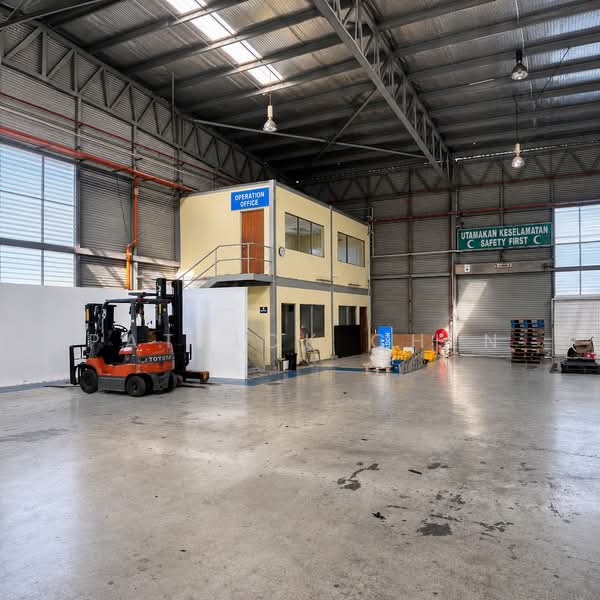 Detached Factory for Rent in Taman Sains Selangor (Kota Damansara) - Patrick Chen - Exterior - PropertyGuru.com.my