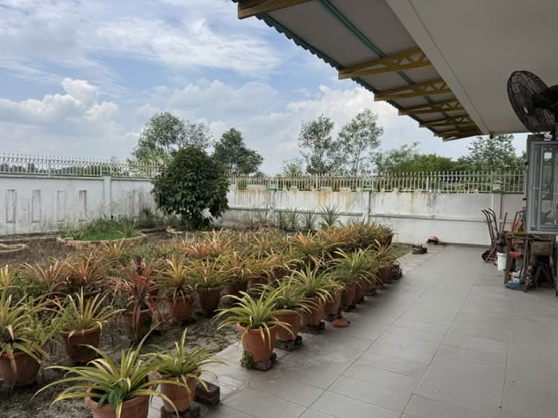 2-storey Terraced House for Sale in Taman Alam Putra (Seri Kembangan) - DANIEL . - Exterior - PropertyGuru.com.my