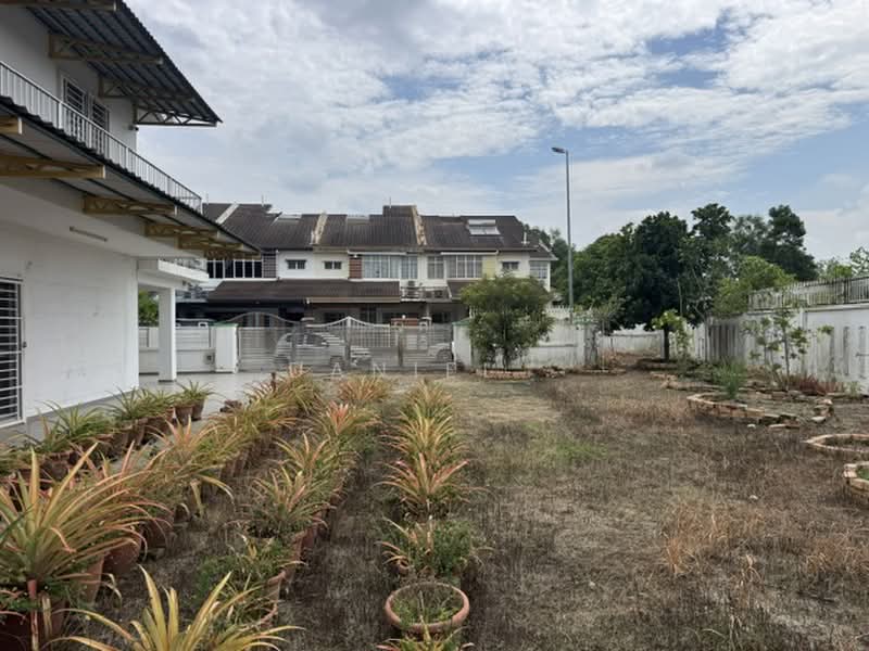 2-storey Terraced House for Sale in Taman Alam Putra (Seri Kembangan) - DANIEL . - Exterior - PropertyGuru.com.my