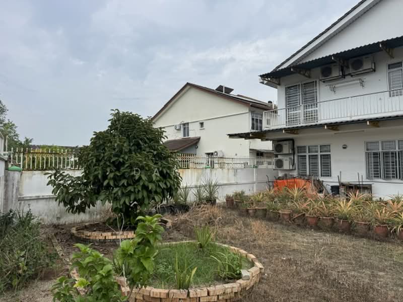 2-storey Terraced House for Sale in Taman Alam Putra (Seri Kembangan) - DANIEL . - Exterior - PropertyGuru.com.my