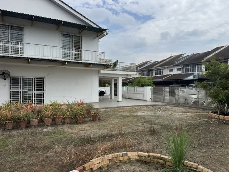 2-storey Terraced House for Sale in Taman Alam Putra (Seri Kembangan) - DANIEL . - Exterior - PropertyGuru.com.my