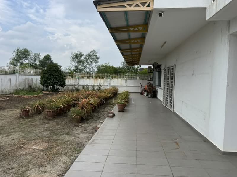 2-storey Terraced House for Sale in Taman Alam Putra (Seri Kembangan) - DANIEL . - Exterior - PropertyGuru.com.my