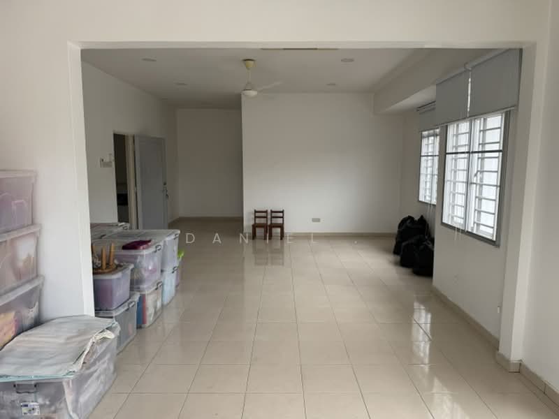 2-storey Terraced House for Sale in Taman Alam Putra (Seri Kembangan) - DANIEL . - Living Room - PropertyGuru.com.my