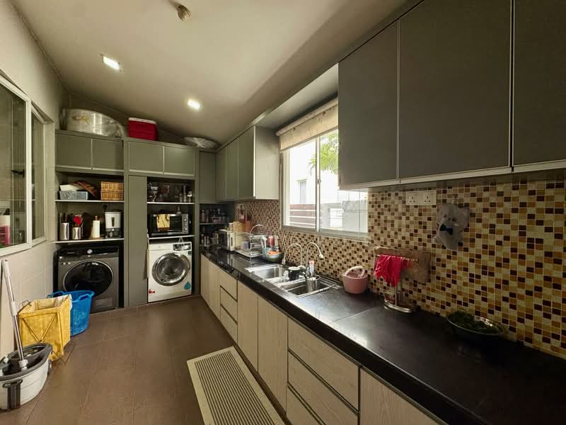 Rumah Banglo untuk Dijual di Seksyen 13 (Shah Alam) - Ali Idris - Kitchen - PropertyGuru.com.my