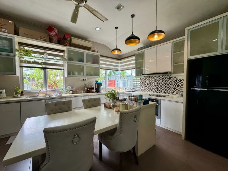 Rumah Banglo untuk Dijual di Seksyen 13 (Shah Alam) - Ali Idris - Kitchen - PropertyGuru.com.my