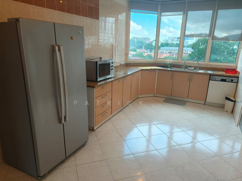 Kondominium untuk Disewa di Gurney Beach Resort - Patrick . - Kitchen - PropertyGuru.com.my