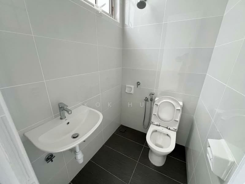 Semi-Detached House for Sale in Eco Spring (Johor Bahru) - Kok Hui - Bathroom - PropertyGuru.com.my