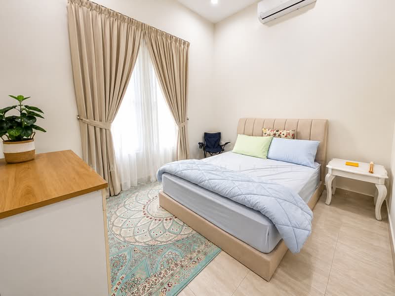 Bungalow House for Sale in Taboh Naning (Melaka) - Hazwan Hilmi - Bedroom - PropertyGuru.com.my