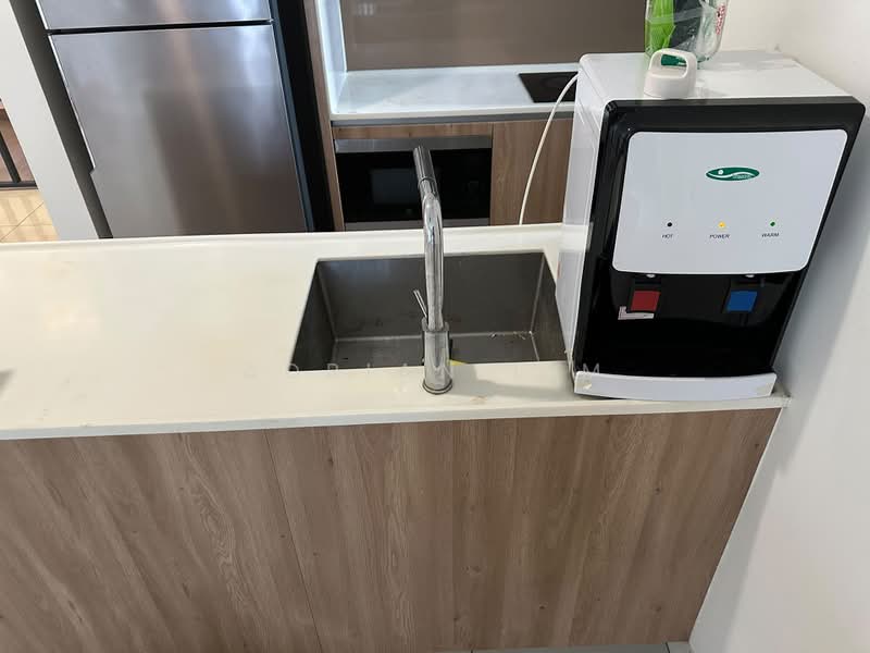 Servis Apartment untuk Disewa di Millerz Square Serviced Residence - Adrian Lim - Kitchen - PropertyGuru.com.my