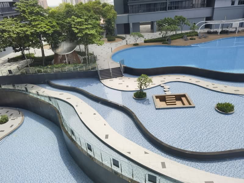 Servis Apartment untuk Disewa di Setia City Residences - Eve Wong - Pool - PropertyGuru.com.my