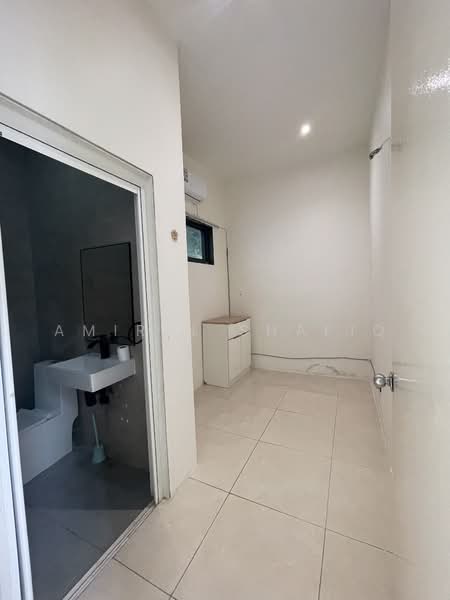 Office for Rent in Kampung Datuk Keramat (Keramat) - Amirul Shafiq - Bathroom - PropertyGuru.com.my