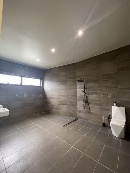 Office for Rent in Kampung Datuk Keramat (Keramat) - Amirul Shafiq - Bathroom - PropertyGuru.com.my
