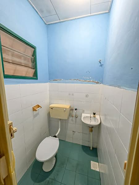 1-storey Terraced House for Sale in Bukit Beruntung (Selangor) - Rohani Daud - Bathroom - PropertyGuru.com.my